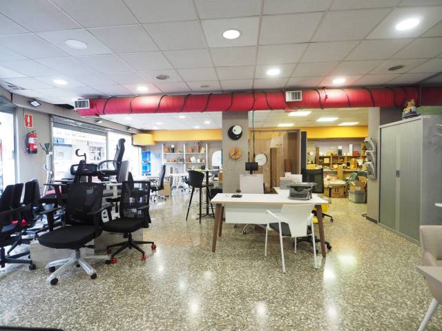 Local comercial en Venta en Calle Princesa en Sota el Cami Ral