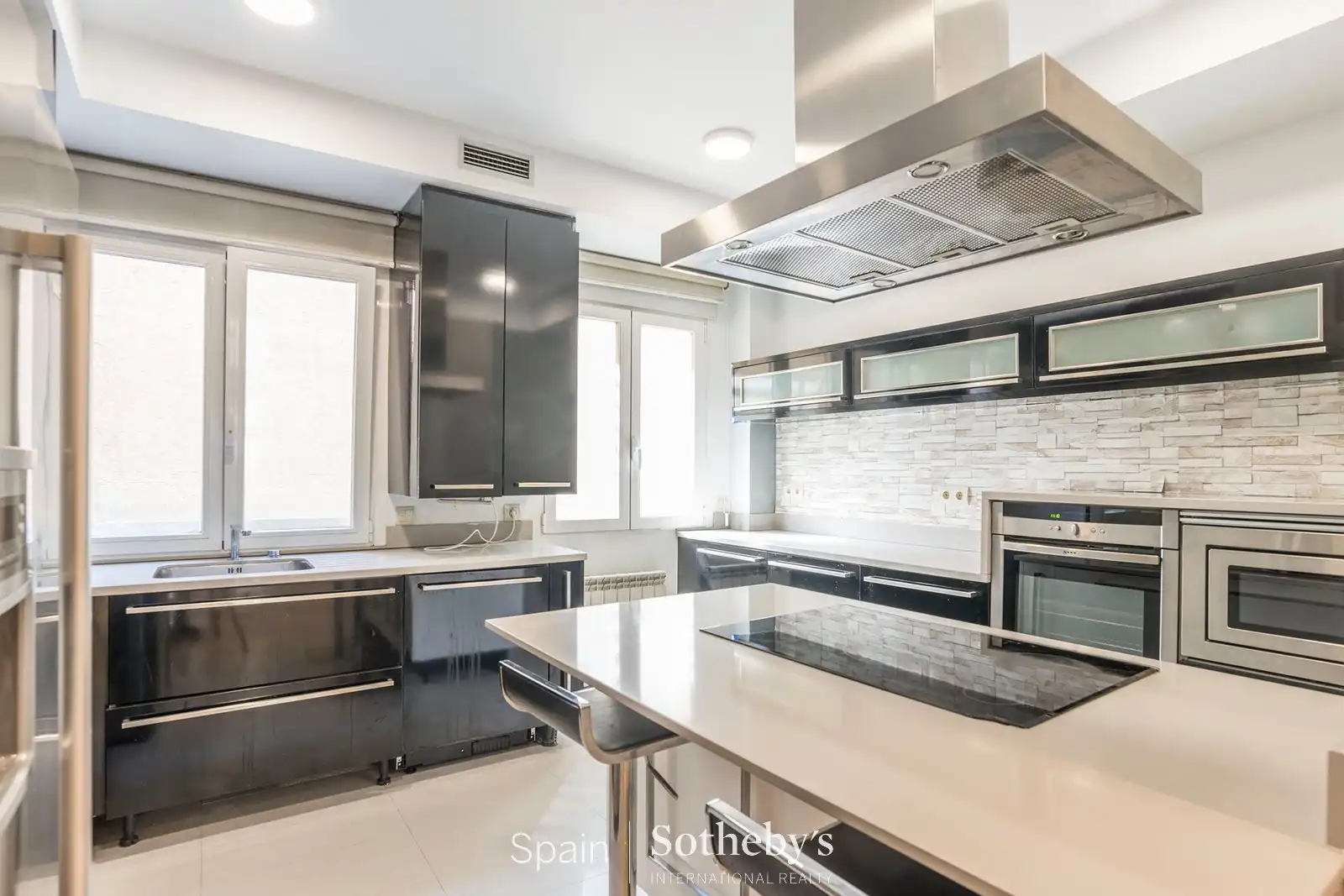 Kitchen of Apartments for rent in Madrid  with Air Conditioner, Heating and Storage room