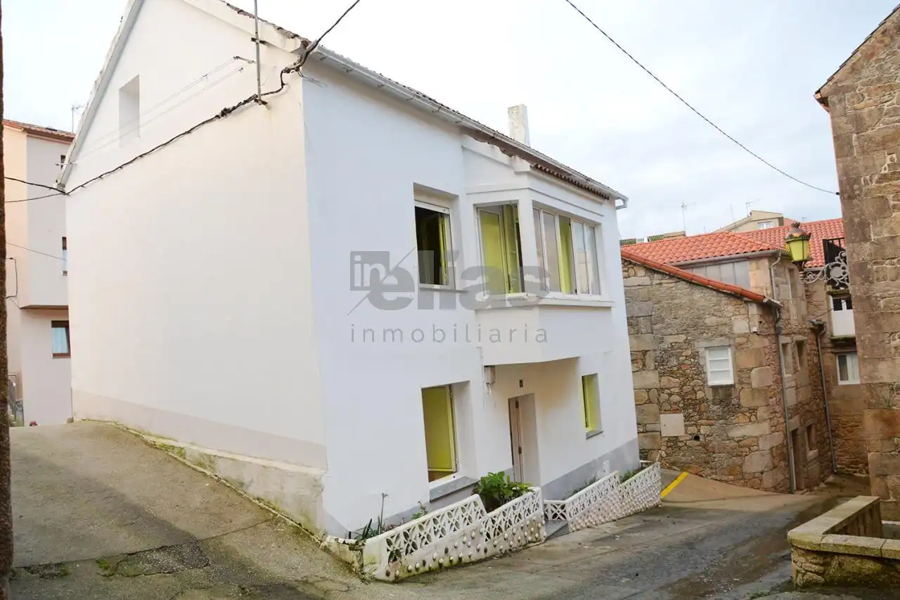 Exterior view of Houses for sale in Laxe