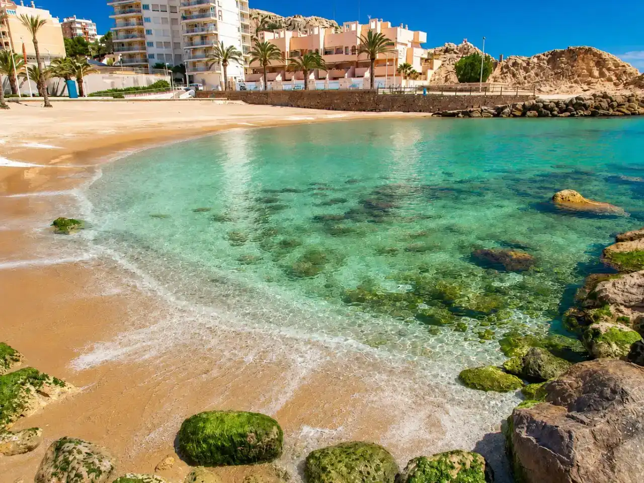 Außenansicht von Wohnung zur Miete in Cullera mit Klimaanlage, Schwimmbad und Balkon