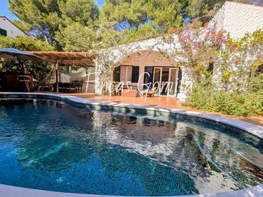 Casa amb piscina en venda a joan serra