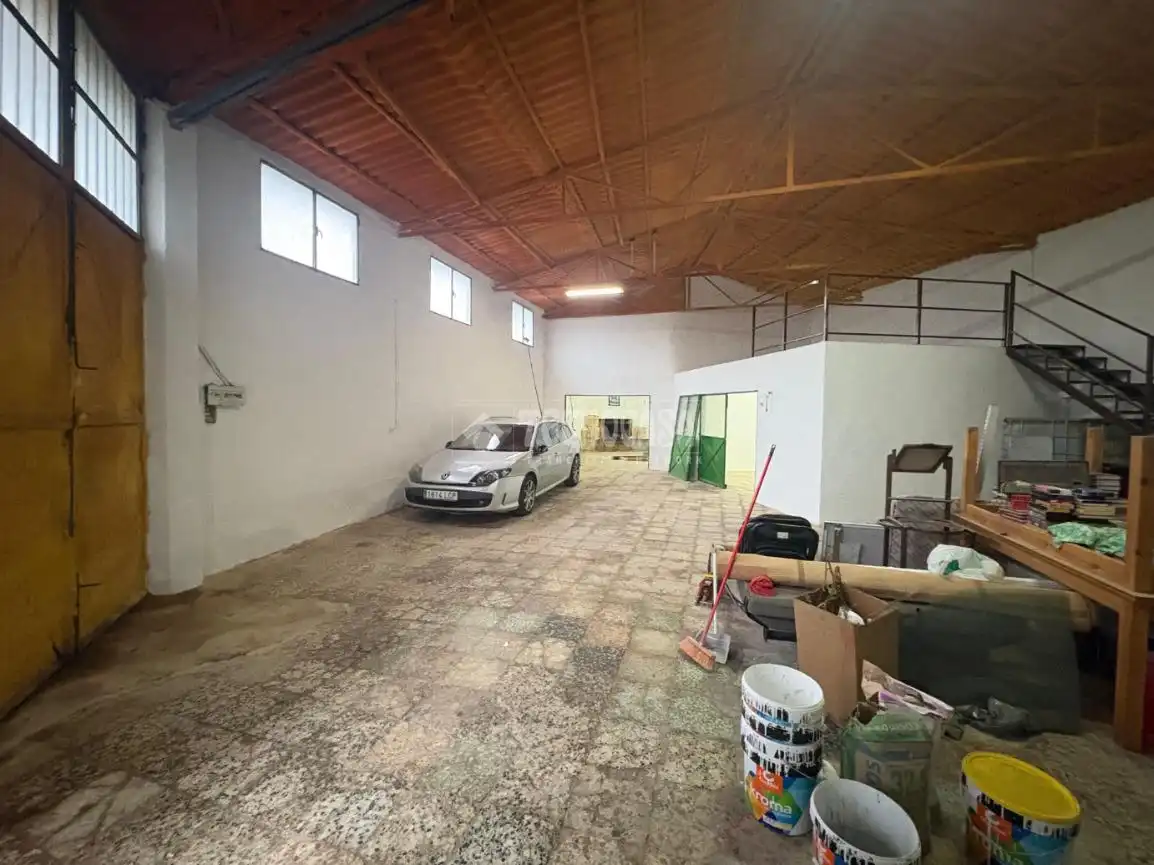 Local comercial en venda a Andújar, imagen 4