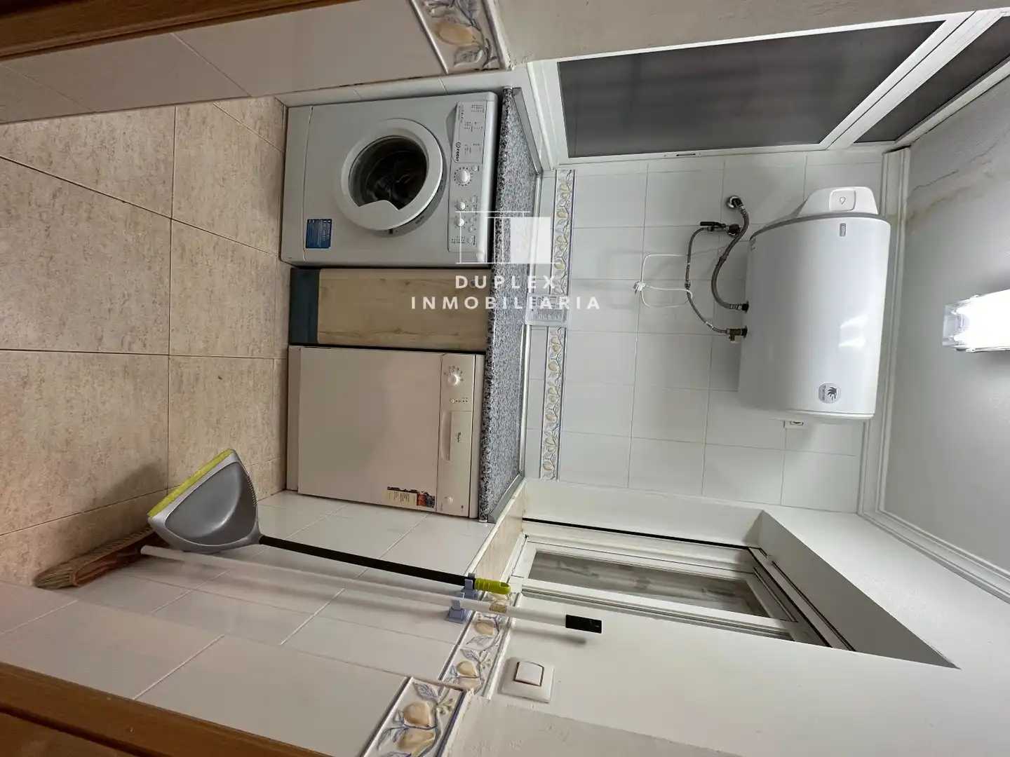 Exterior view of Flat for share in Cuenca  with Heating and Furnished