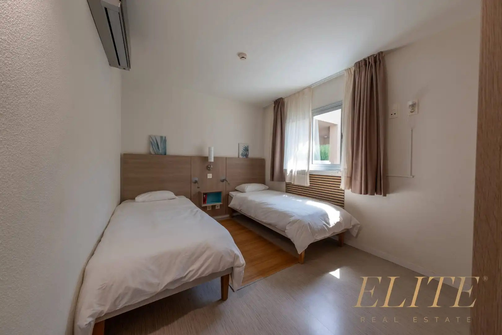 Schlafzimmer von Wohnungen zum Verkauf in Mogán mit Klimaanlage, Privatgarten und Terrasse