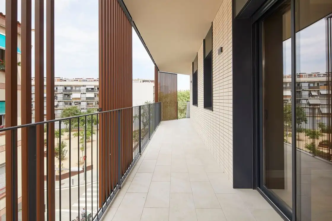 Terrassa de Pis de lloguer en L'Hospitalet de Llobregat amb Aire condicionat, Calefacció i Parquet