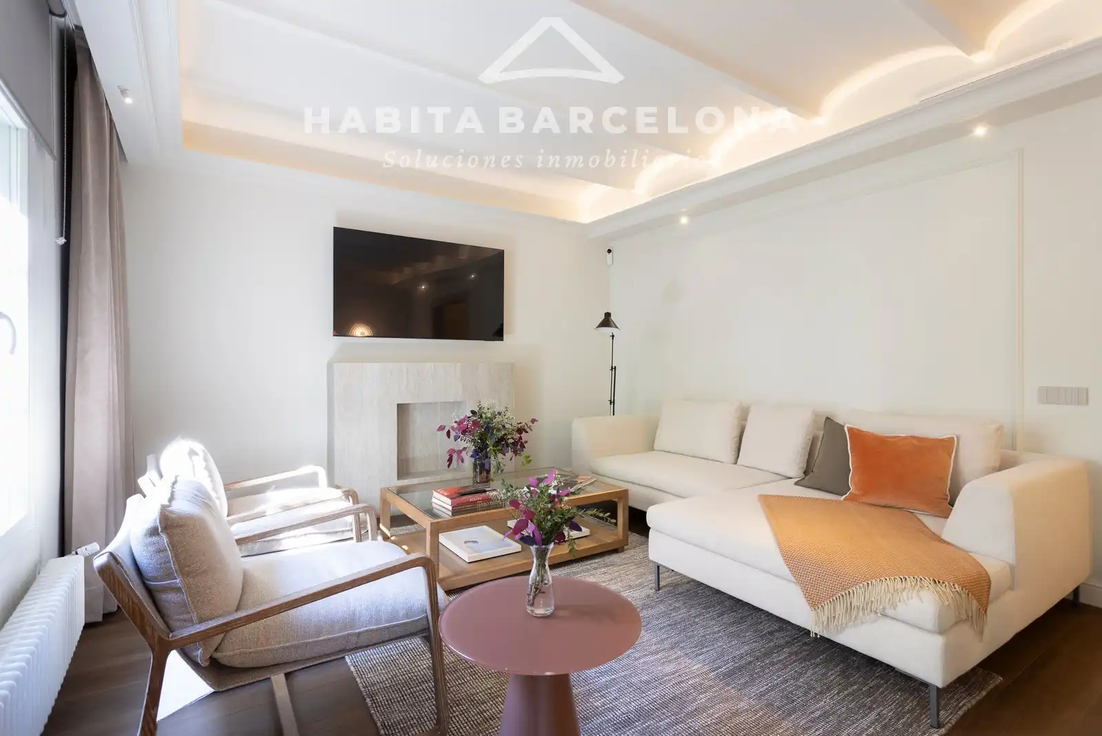 Sala de estar de Piso de alquiler en Barcelona con Aire acondicionado, Calefacción y Parquet