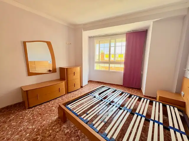 Bedroom of Flat for rent in Benaguasil  with Terrace, Oven and Microwave