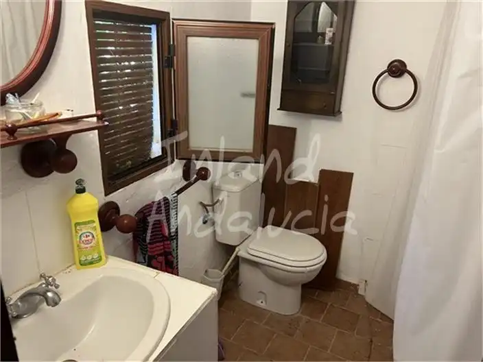 Bathroom of Country homes for sale in Castillo de Locubín  with Terrace, Storage room and Internet