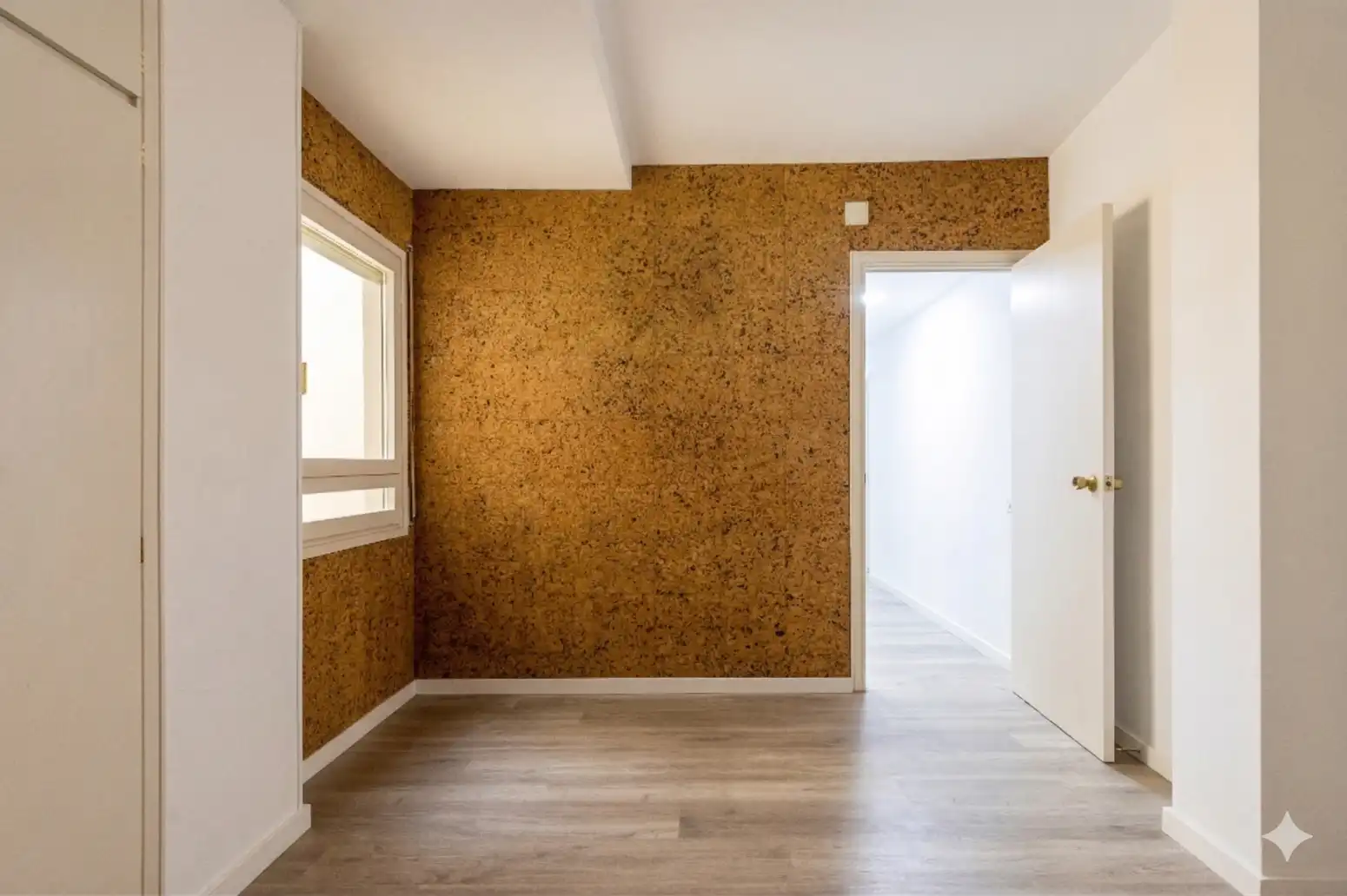 Wohnung zum Verkauf in Terrassa mit Heizung, Parkett und Balkon