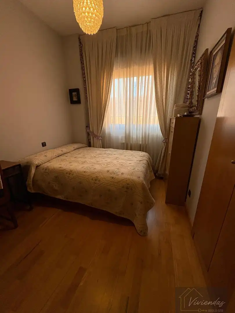 Dormitori de Pis en venda en Boadilla del Monte amb Aire condicionat, Calefacció i Alarma