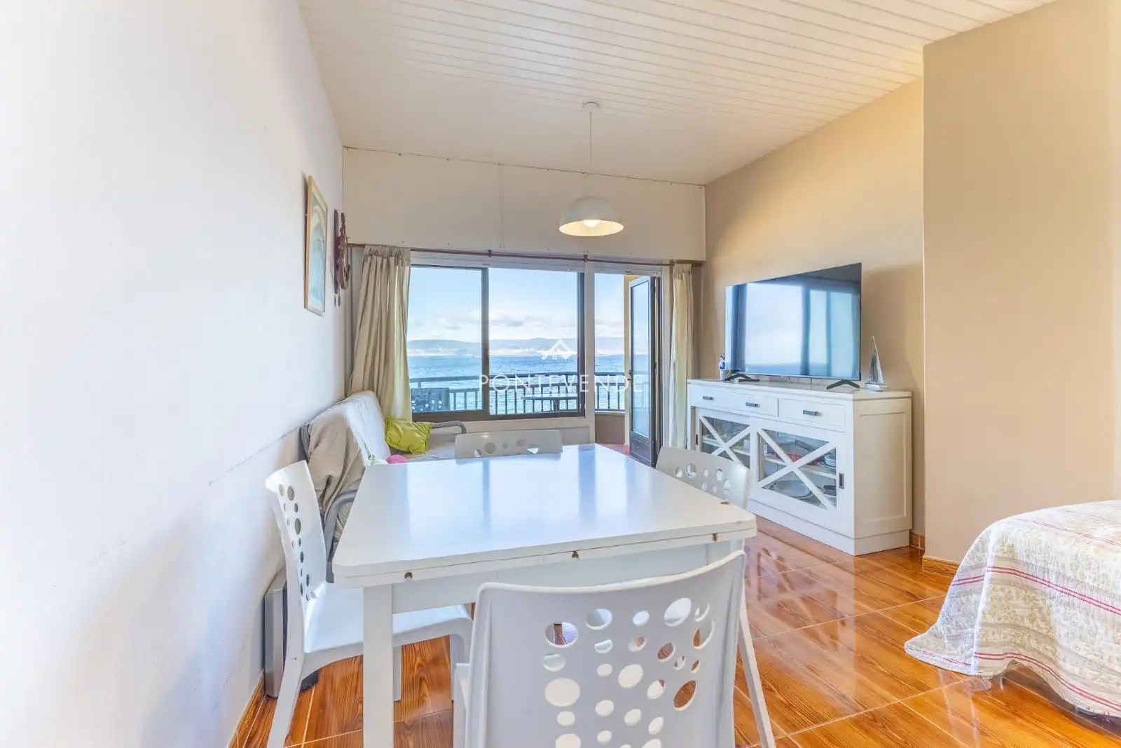 Comedor de Piso en venta en Bueu con Terraza