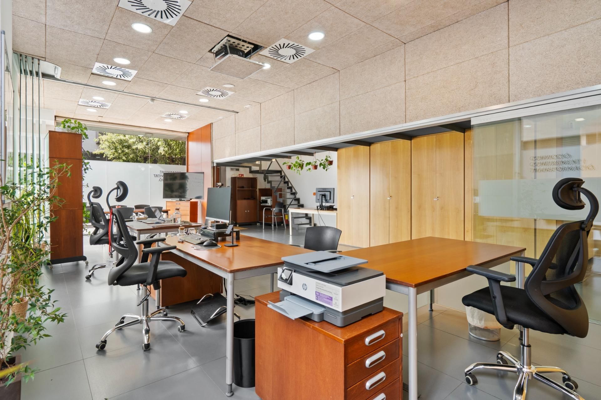 Premises for sale in  Barcelona Capital  with Air Conditioner and Furnished