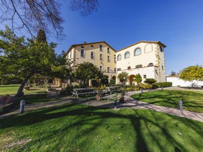 Außenansicht von Country house zum verkauf in Borrassà mit Heizung, Terrasse und Schwimmbad