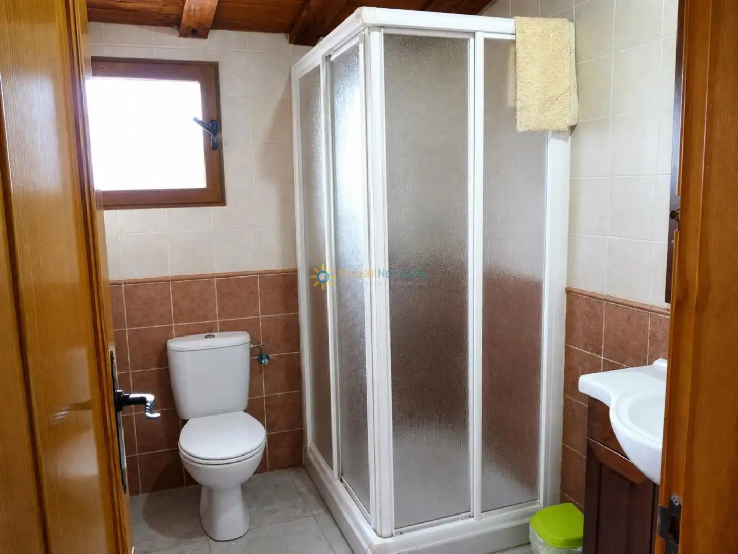 Badezimmer von Geschaftsraum zum Verkauf in El Palomar mit Klimaanlage, Terrasse und Möbliert