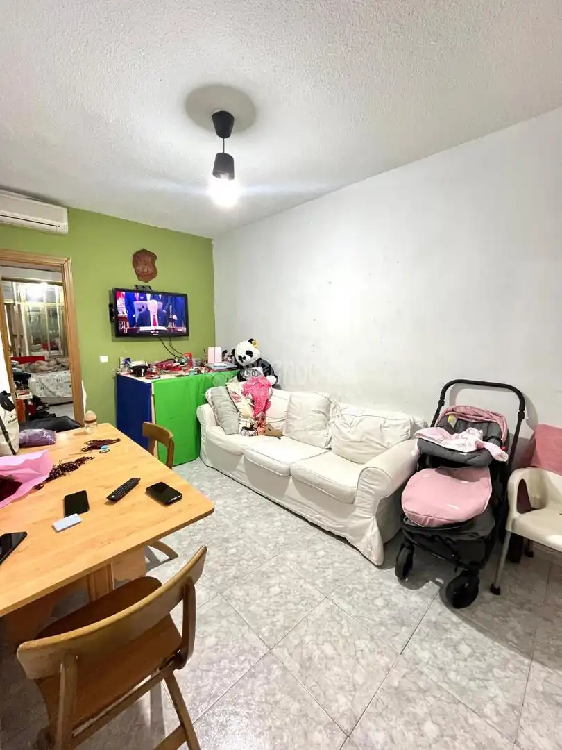 Living room of Flat for sale in Madrid  with Heating
