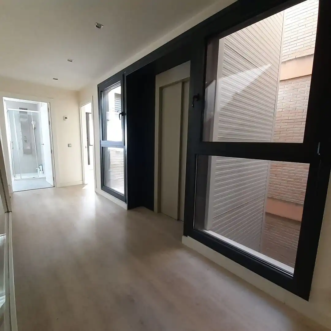 Einfamilien-Reihenhaus zum Verkauf in Esteribar mit Heizung, Privatgarten und Terrasse