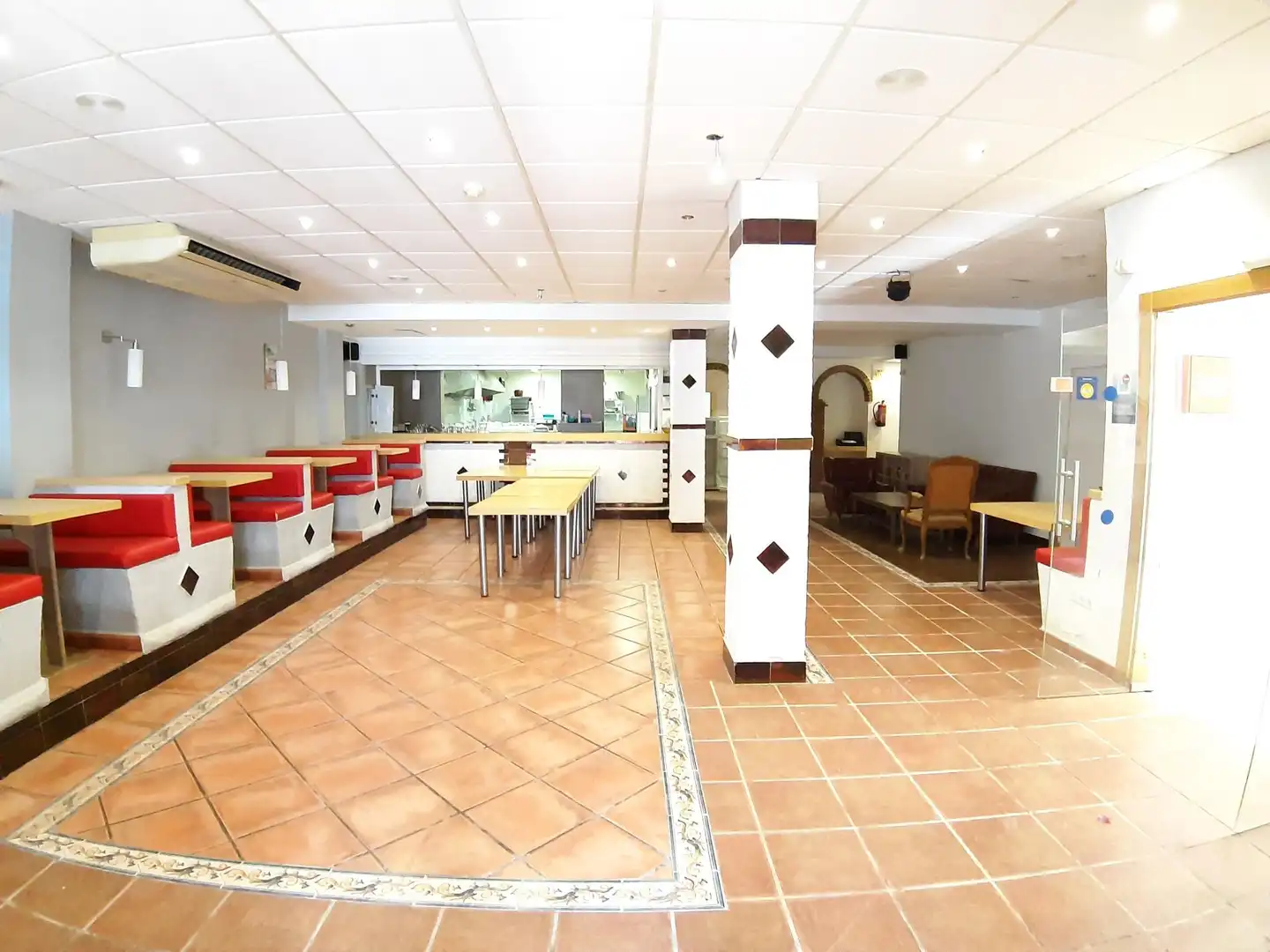 Local comercial en venda a Calahonda, imagen 4