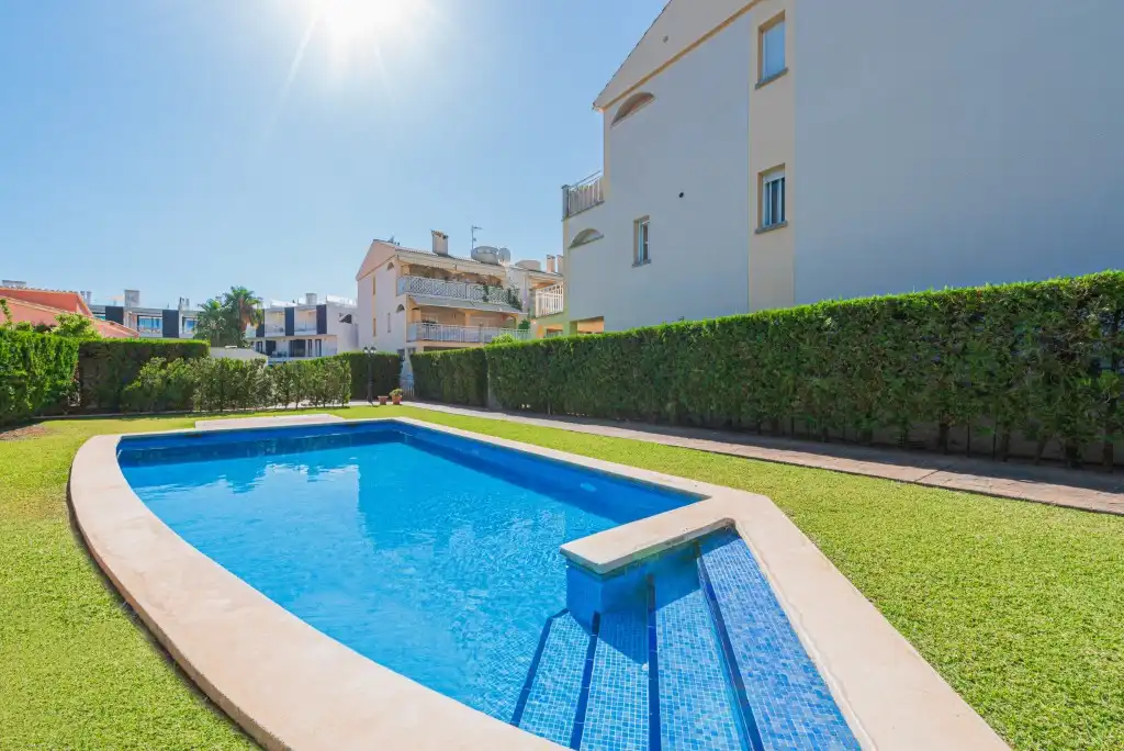 Piscina de Apartament en venda en Pollença amb Aire condicionat, Calefacció i Jardí privat