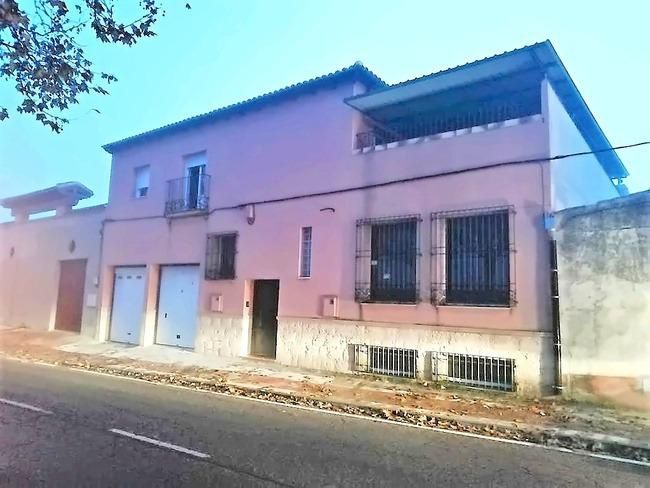 Vista exterior de Casa o chalet en venta en Urda con Jardín privado
