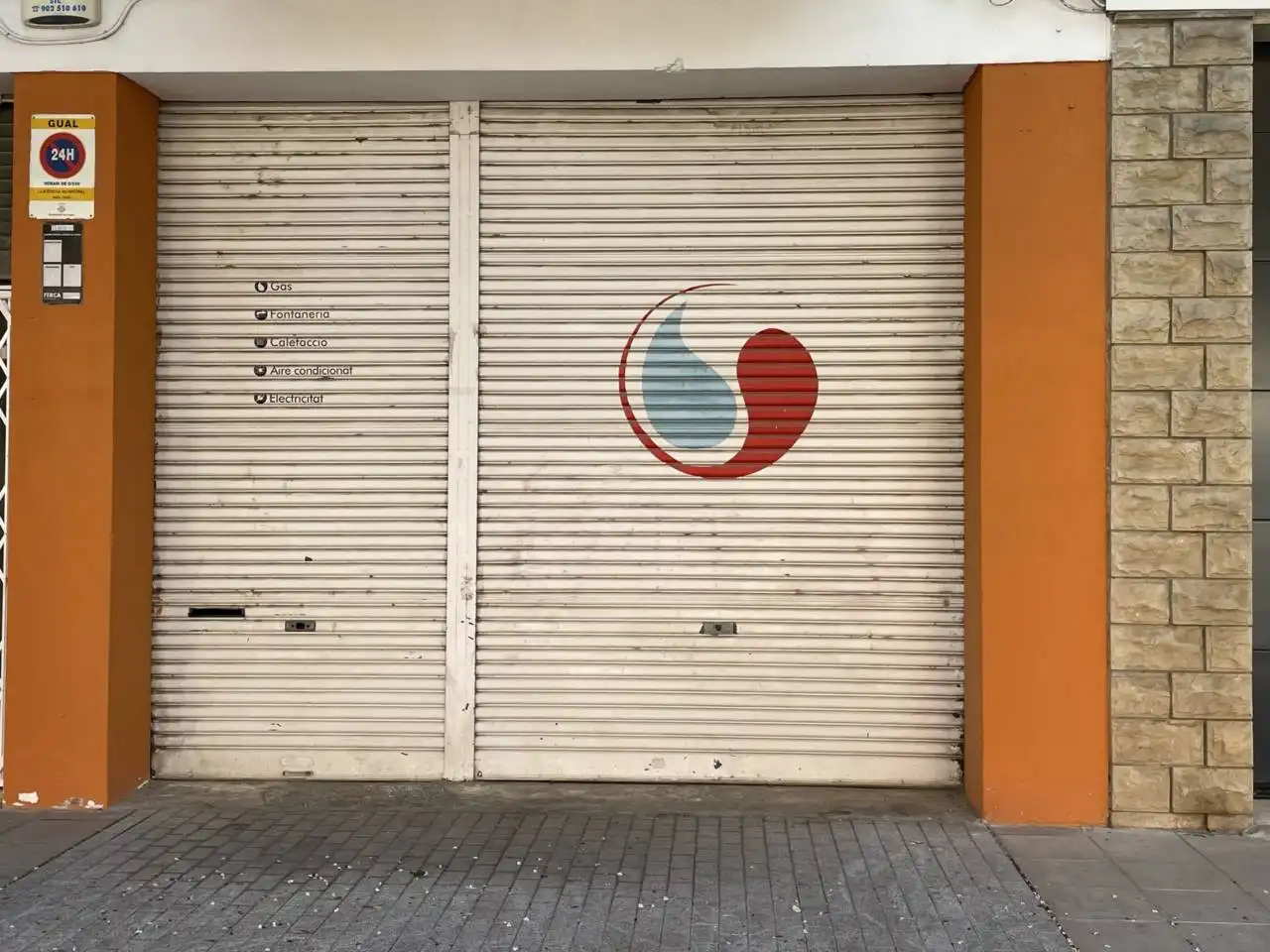 Business premises for sale in Calle Ager, imagen 3