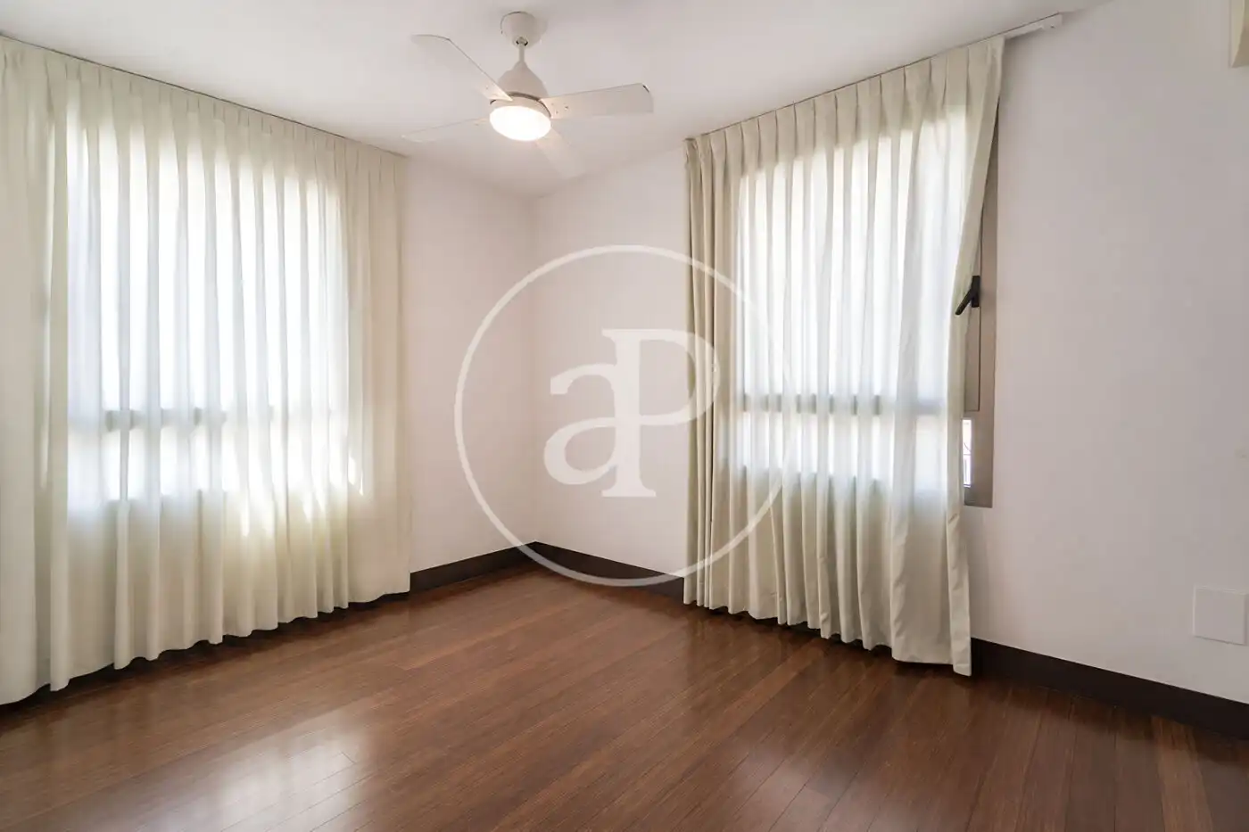 Bedroom of Houses for rent in Madrid  with Air Conditioner, Heating and Private garden