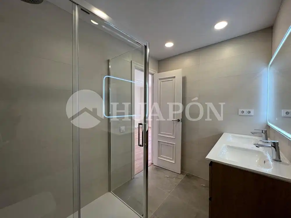 Baño de Casa adosada de alquiler en Vilassar de Mar con Terraza y Piscina comunitaria