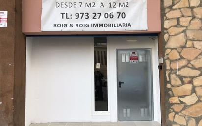 Box room to rent in Carrer Acadèmia, Instituts - Universitat