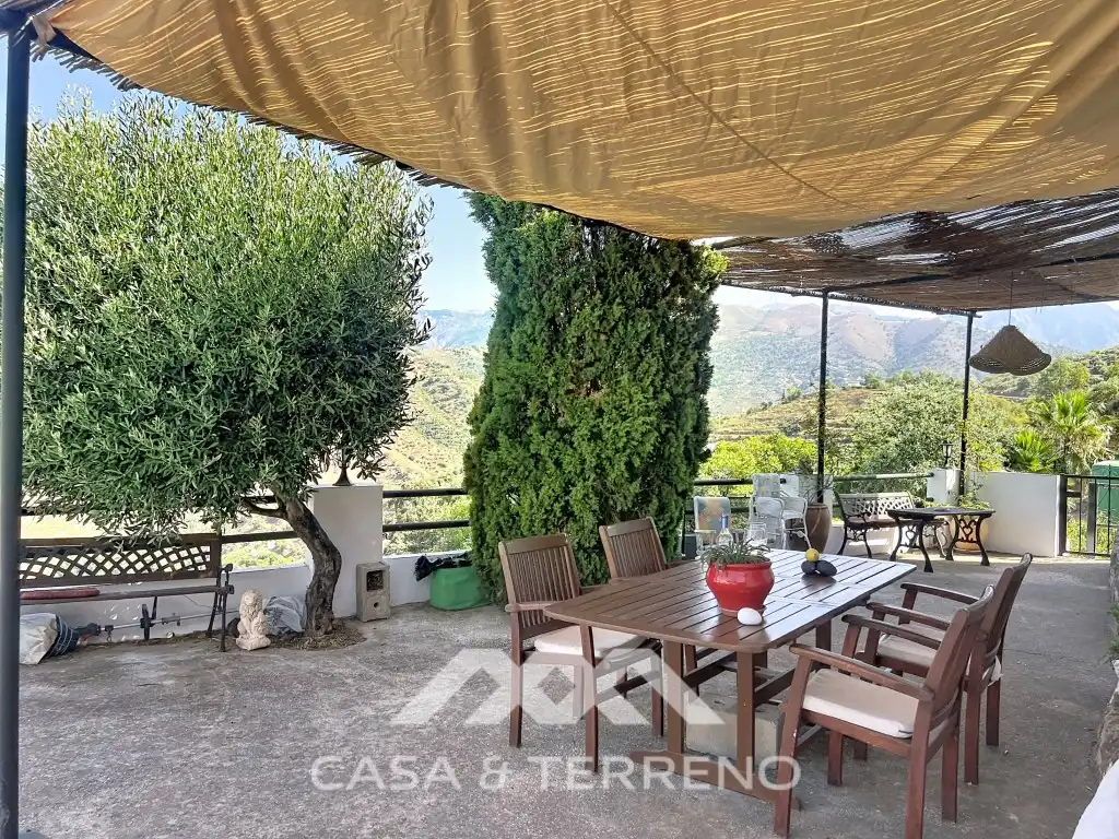 Houses for sale in Diseminados Benamayor, Cómpeta