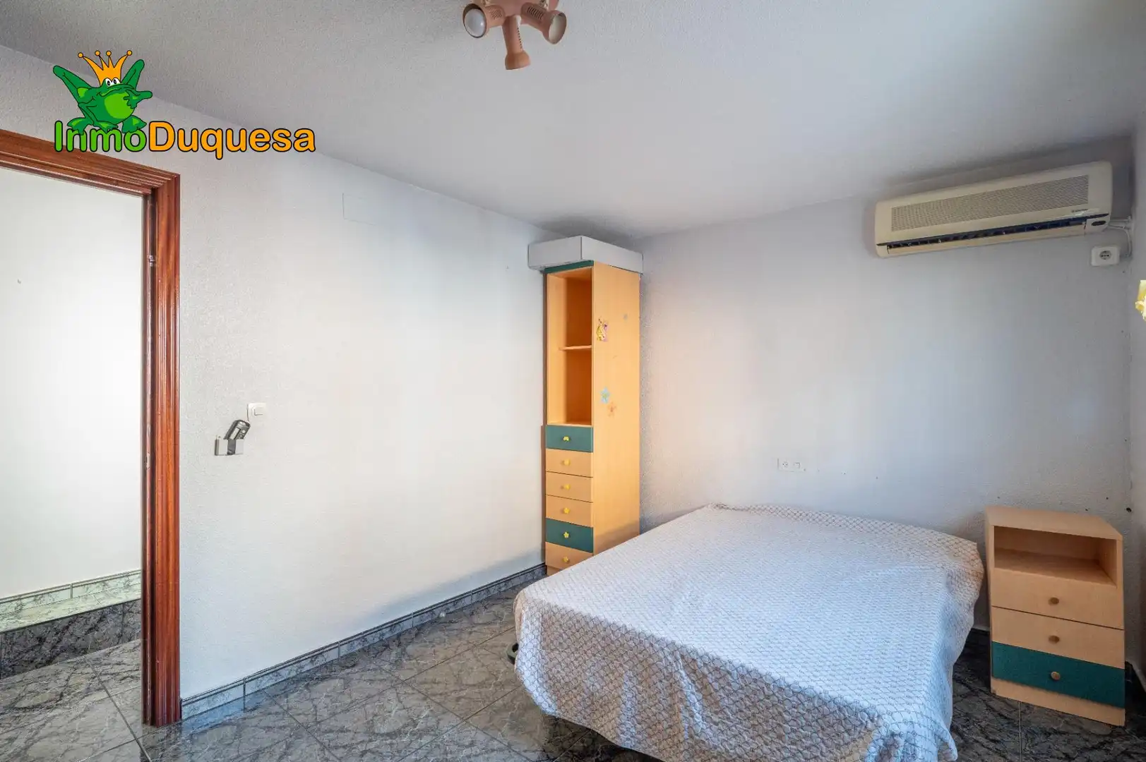 Dormitori de Casa adosada en venda en Atarfe