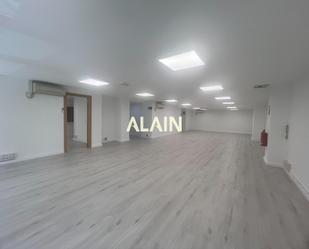 Office to rent in  Valencia Capital  with Air Conditioner