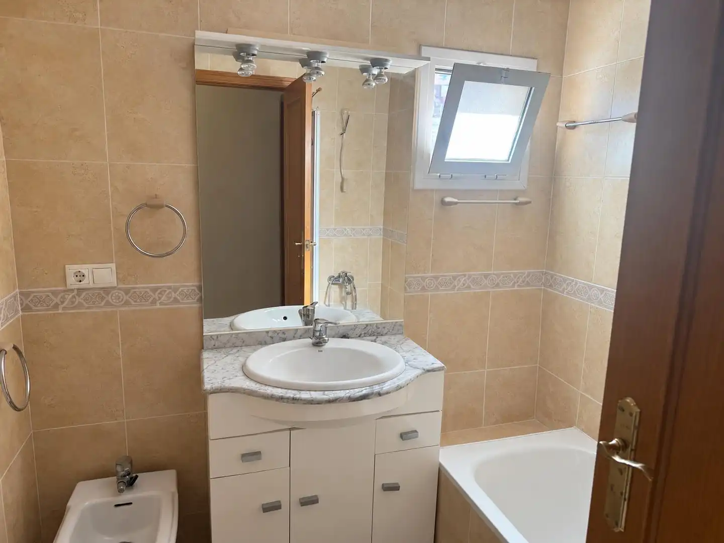 Piso con terraza en venta en DOCTOR GARCES VERICAT 10, imagen 9