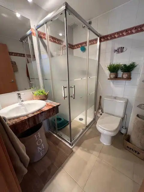 Baño de Planta baja en venta en La Ràpita con Terraza, Trastero y Balcón