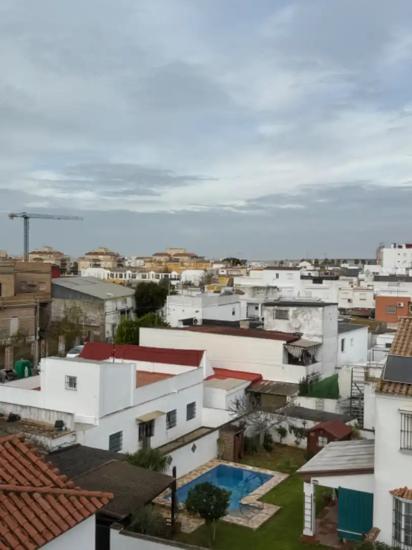 Vista exterior de Pis en venda en Sanlúcar de Barrameda amb Aire condicionat, Terrassa i Moblat