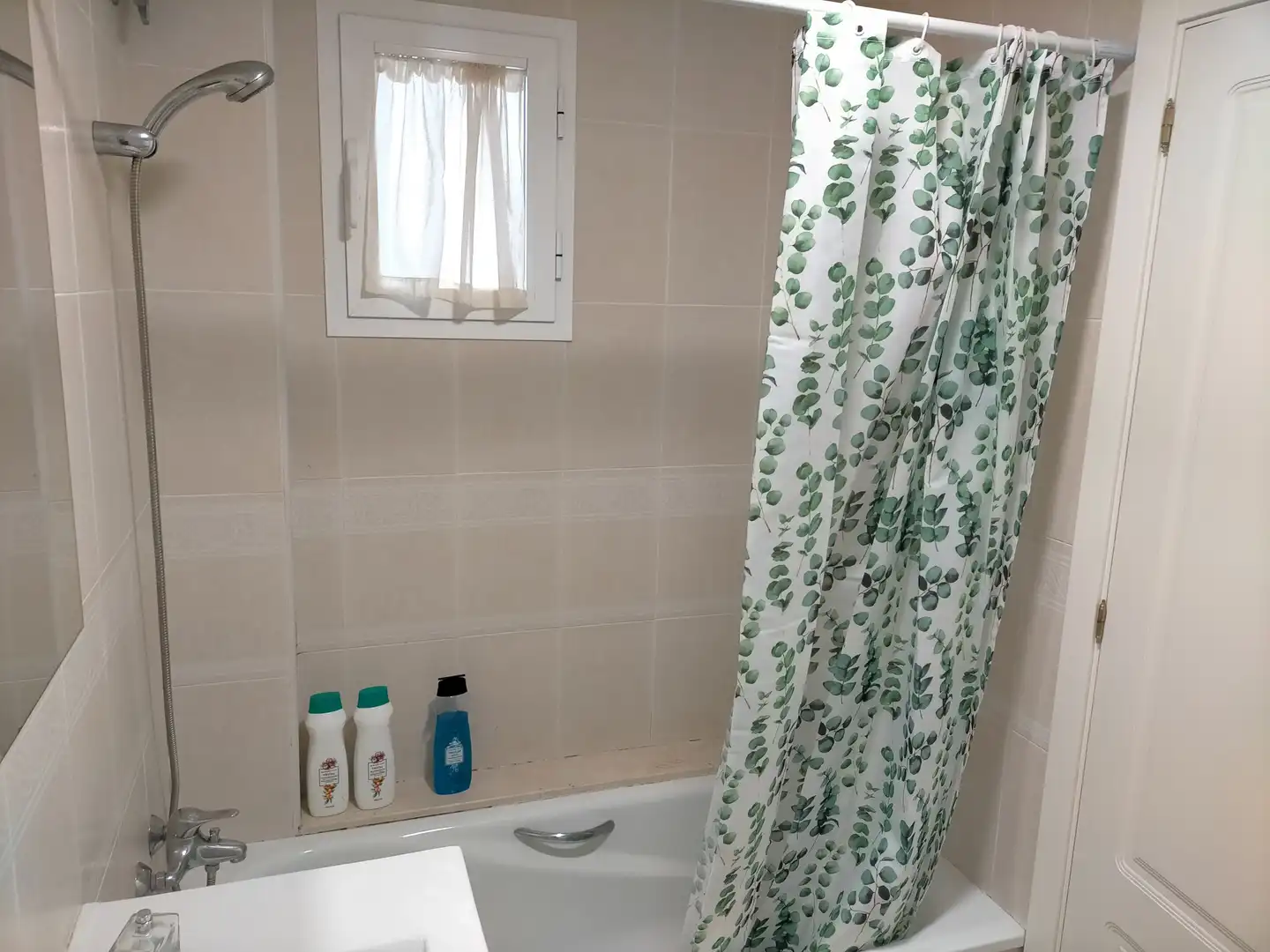 Flat for rent in Calle Rosa de los Vientos, El Pino - Bajo de Guía