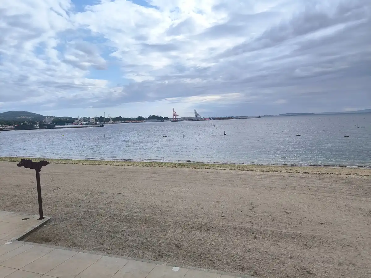 Piso en venta en Vilagarcía de Arousa con Calefacción, Horno y Lavadora