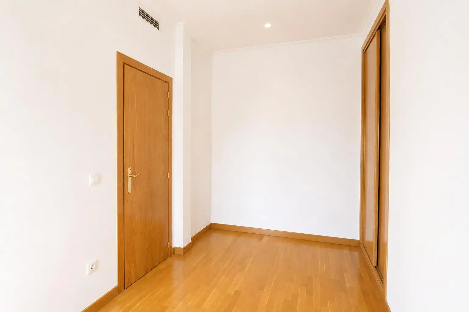 Flat for rent in Madrid  with Air Conditioner, Heating and Parquet flooring