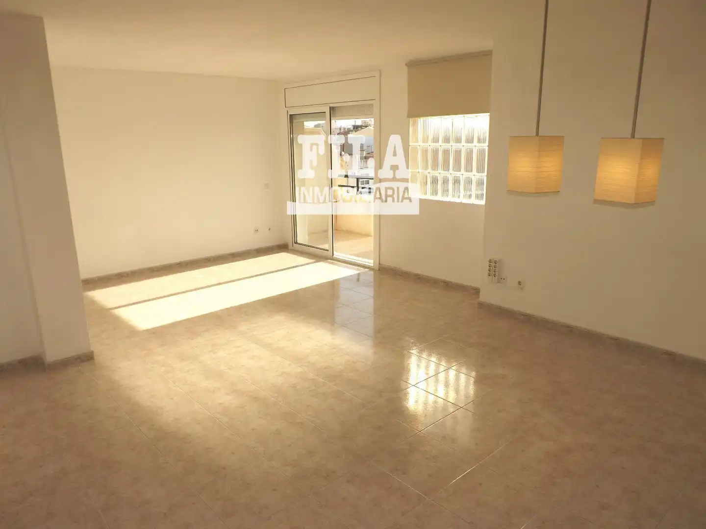 Außenansicht von Dachboden zum Verkauf in Calafell mit Terrasse, Schwimmbad und Gemeinschaftspool