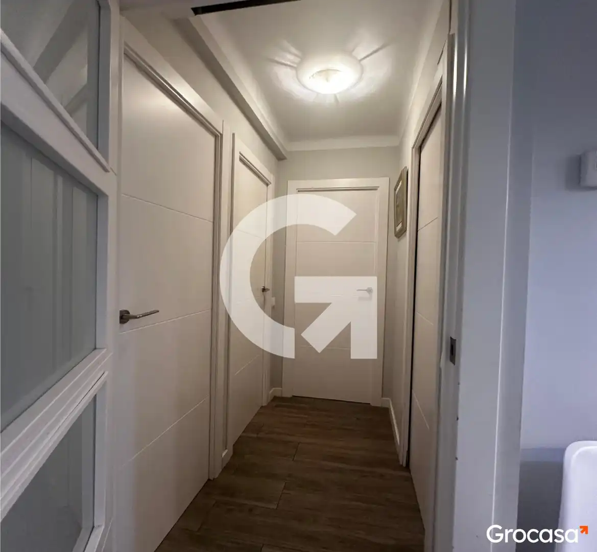 Flat for sale in L'Hospitalet de Llobregat  with Air Conditioner