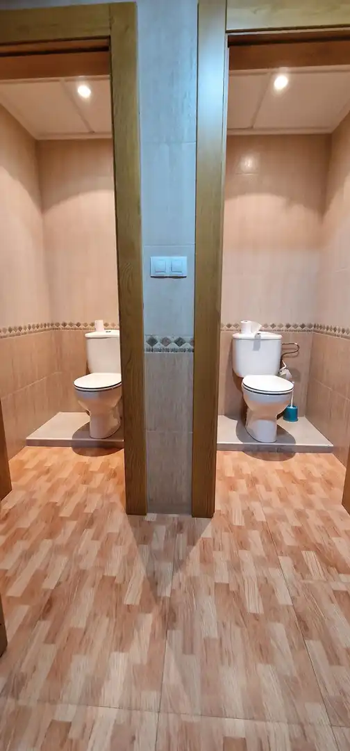 Baño de Local en venta en Totana con Aire acondicionado, Amueblado y Internet