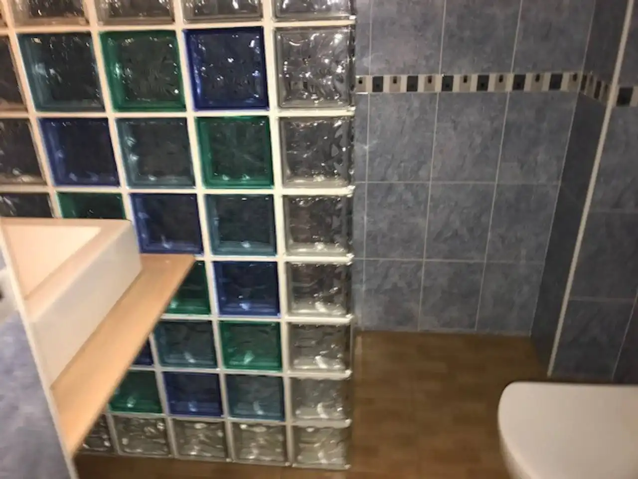 Bany de Apartament en venda en Vilanova i la Geltrú amb Balcó