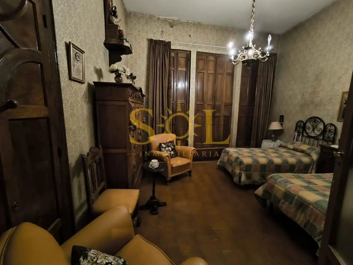 Habitación de Casa o chalet en venta en La Bañeza  con Calefacción, Parquet y Trastero