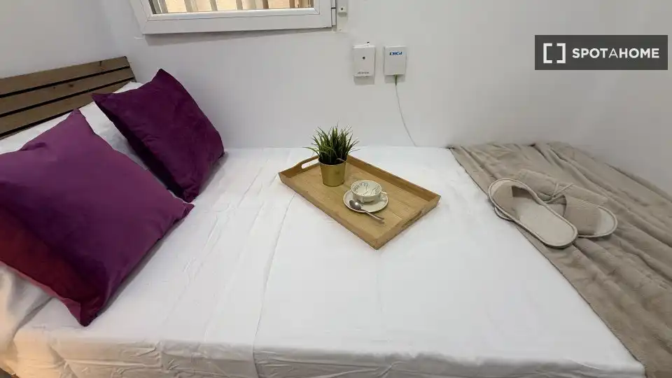 Habitación de Piso de alquiler en Madrid con Aire acondicionado, Calefacción y Amueblado