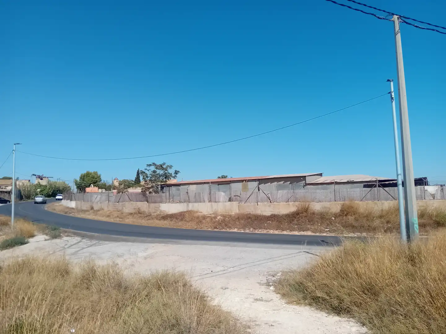 Local comercial de lloguer a Calle Alcacil 15