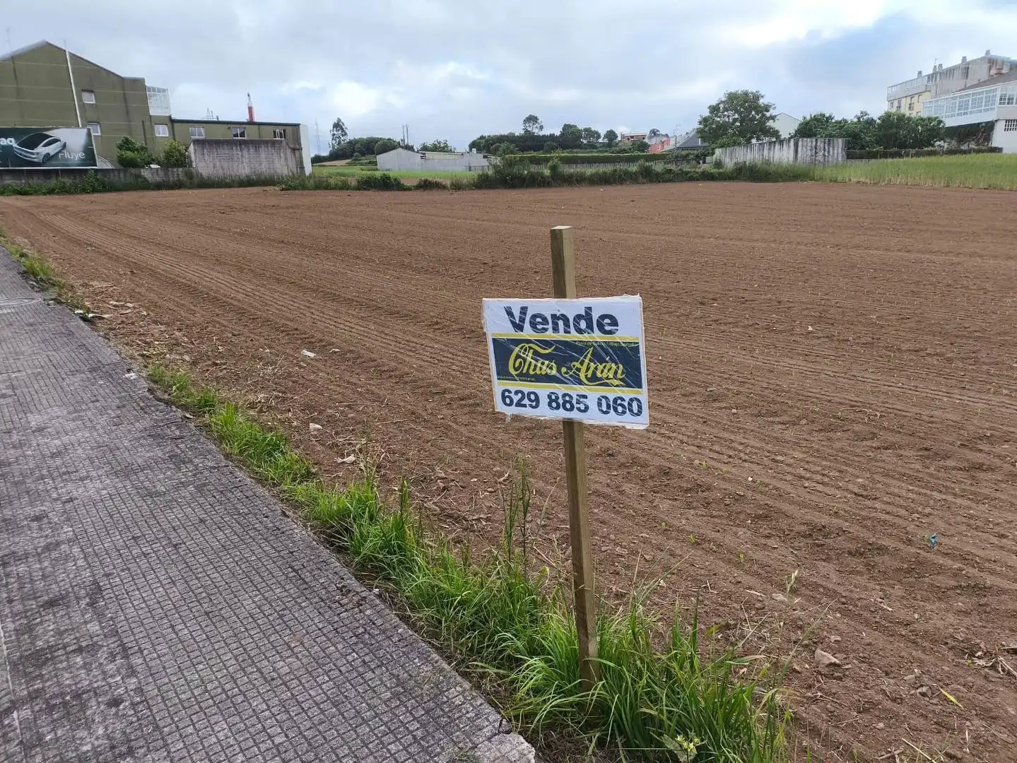 Terreny residencial en venda a COMPOSTELA