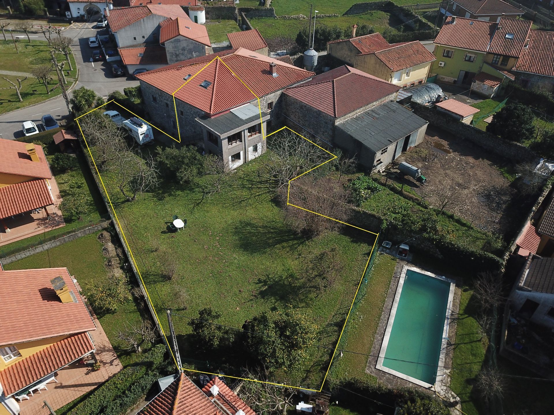 House or chalet for sale in La Pola, Suesa