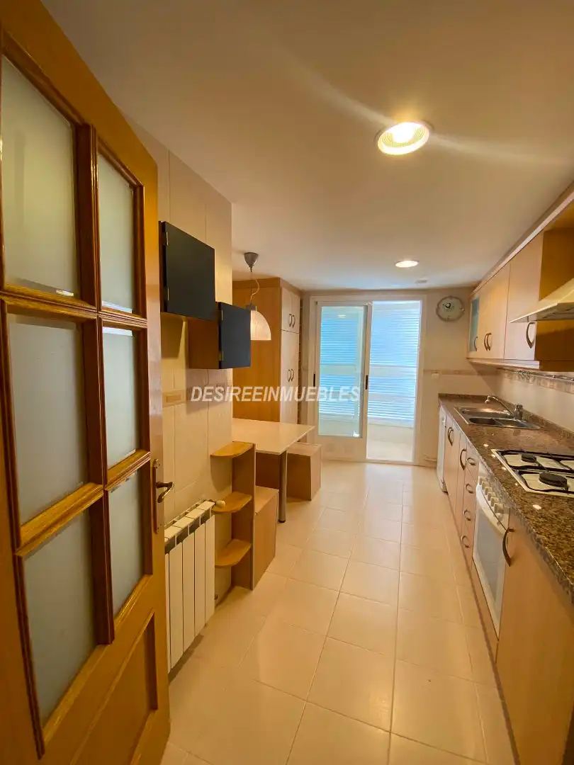 Kitchen of Flat for rent in Valencia  with Air Conditioner, Heating and Terrace
