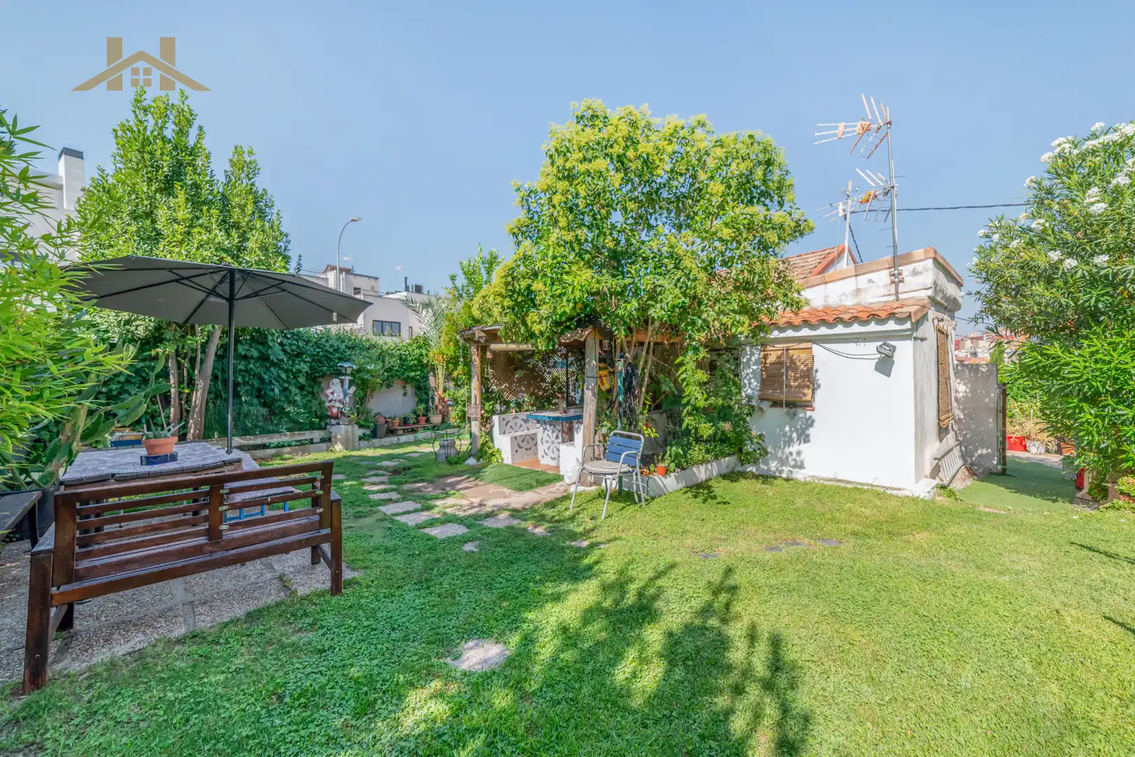 Jardín de Casa o chalet en venta en Madrid con Aire acondicionado, Calefacción y Jardín privado