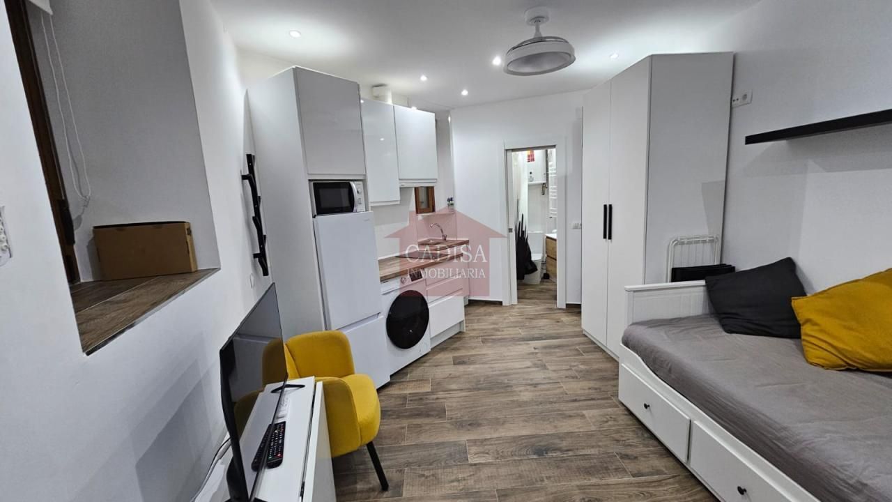 Habitación de Estudio de alquiler en Salamanca Capital con Calefacción y Amueblado