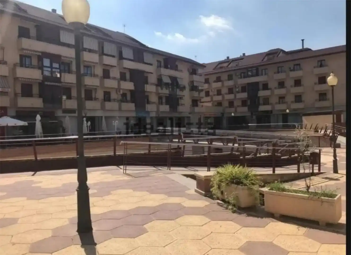 Außenansicht von Garage zur Miete in L'Eliana