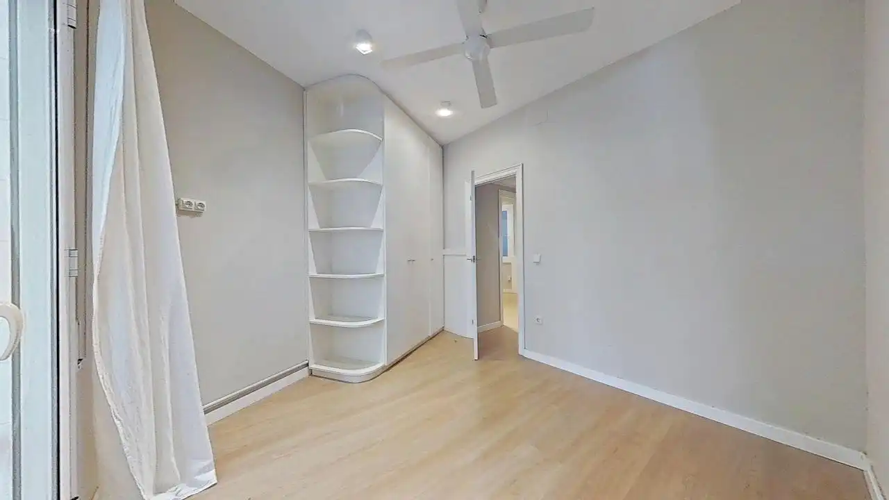 Piso en venta en Barcelona con Aire acondicionado, Calefacción y Amueblado